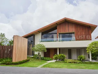 For sale 4 bedrooms condo in Bang Lamung, Chonburi