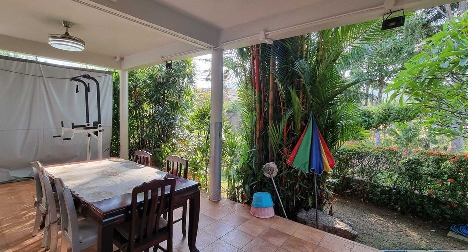 For rent 4 bedrooms villa in Mueang Phuket, Phuket