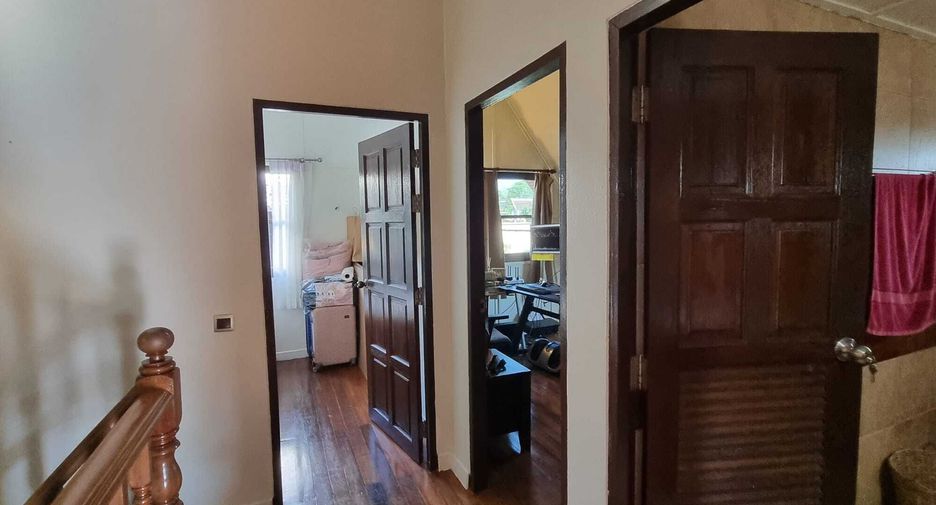 For rent 4 bedrooms villa in Mueang Phuket, Phuket