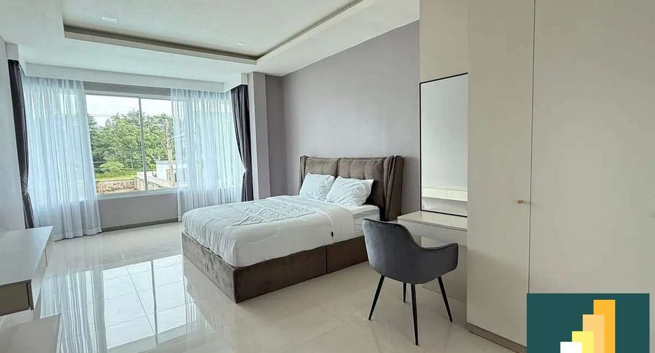 出租 和 出售 5 卧室 独立屋 在 Bang Lamung, Chon Buri
