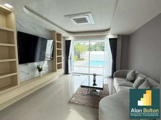 À louer et à vendre 5 chambres maison à Bang Lamung, Chonburi