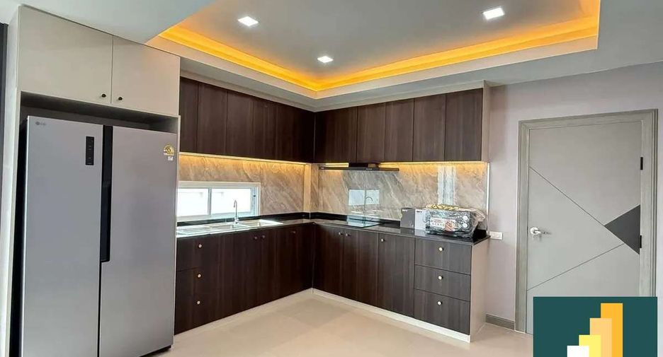 出租 和 出售 5 卧室 独立屋 在 Bang Lamung, Chon Buri