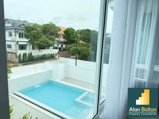 À louer et à vendre 5 chambres maison à Bang Lamung, Chonburi