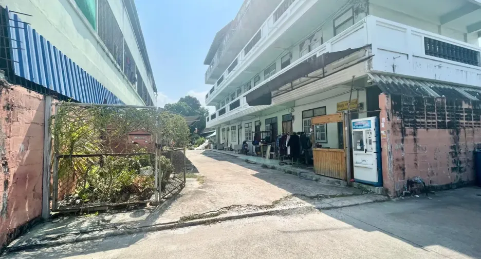 For sale retail Space in Bang Lamung, Chonburi