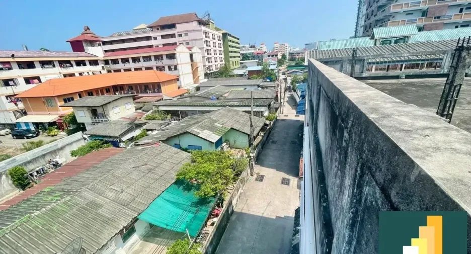 For sale retail Space in Bang Lamung, Chonburi