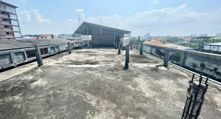 For sale retail Space in Bang Lamung, Chonburi