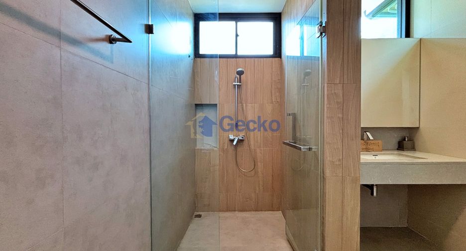 For sale 3 bedrooms house in Sattahip, Chonburi