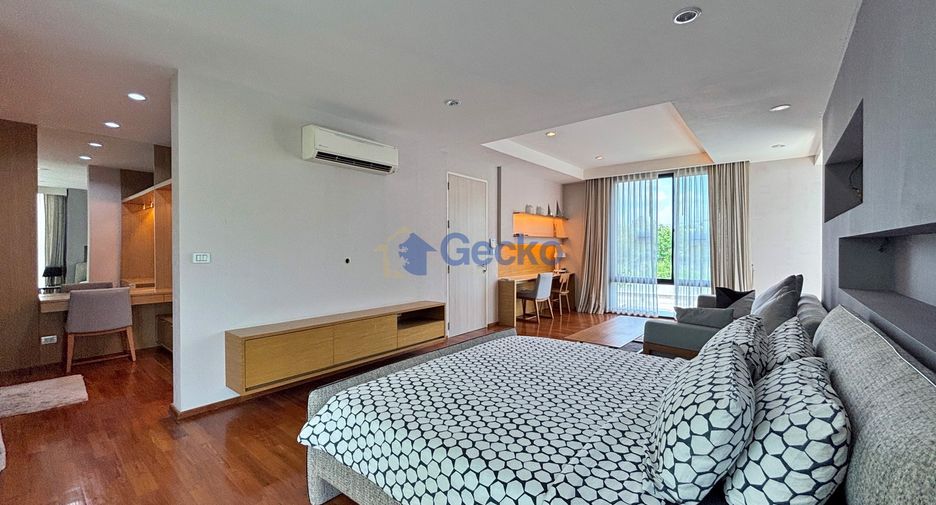 For sale 3 bedrooms house in Sattahip, Chonburi