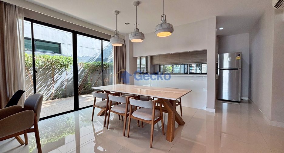 For sale 3 bedrooms house in Sattahip, Chonburi