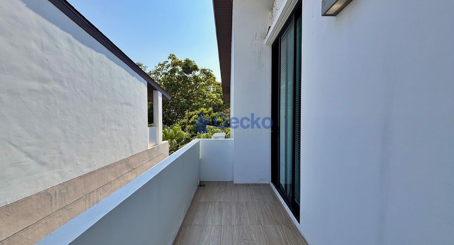 For sale 3 bedrooms house in Sattahip, Chonburi