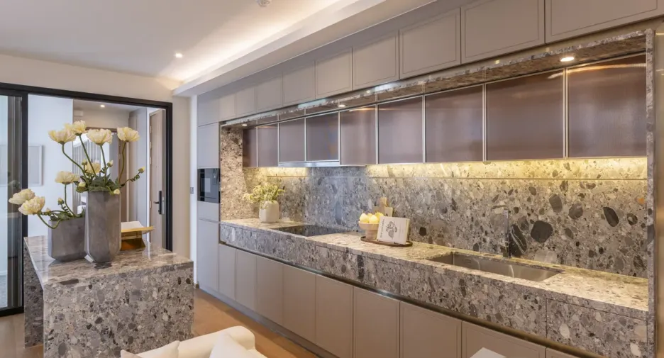 For rent 2 bedrooms condo in Khlong Toei, Bangkok