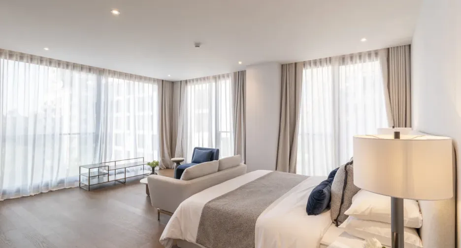 For rent 3 bedrooms condo in Khlong Toei, Bangkok