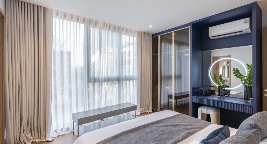 For rent 3 bedrooms condo in Khlong Toei, Bangkok