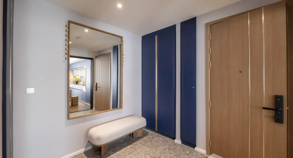 For rent 3 bedrooms condo in Khlong Toei, Bangkok