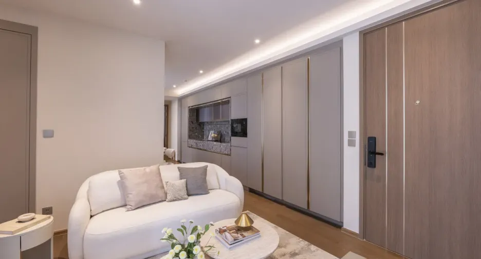 For rent 2 bedrooms condo in Khlong Toei, Bangkok