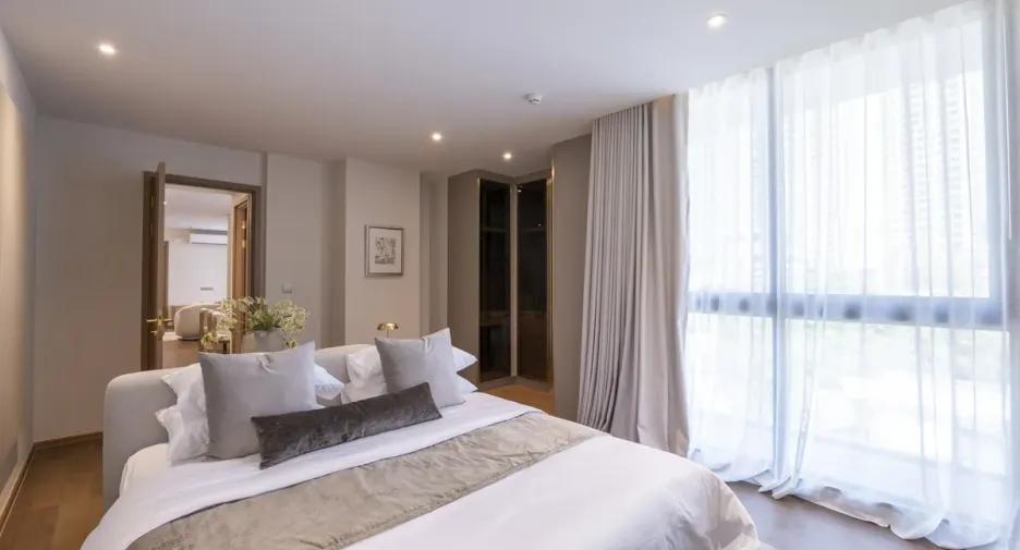 For rent 2 bedrooms condo in Khlong Toei, Bangkok