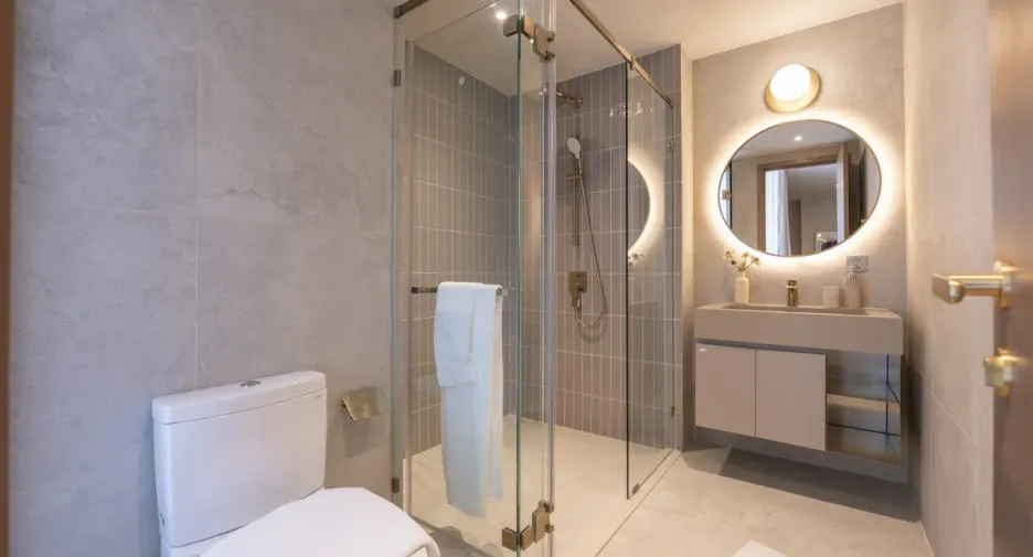 For rent 2 bedrooms condo in Khlong Toei, Bangkok