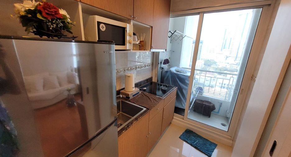 Condo en alquiler de 2 habitaciones en Sathon, Bangkok