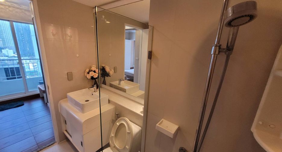 Condo en alquiler de 2 habitaciones en Sathon, Bangkok