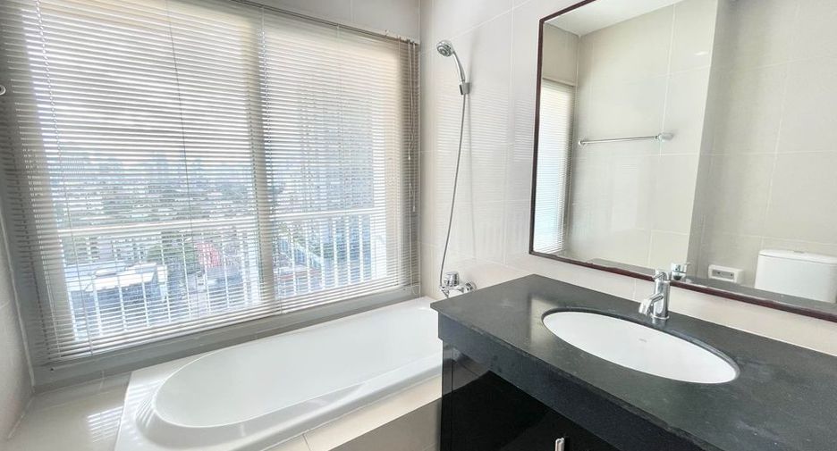 Wohnung zur Miete mit 2 Zimmer in Watthana, Bangkok