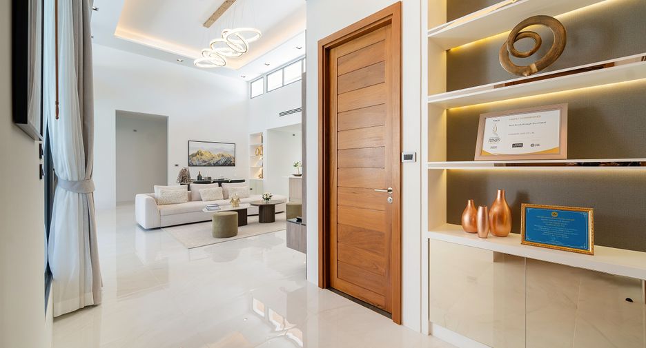 For sale 3 bedrooms villa in Thalang, Phuket