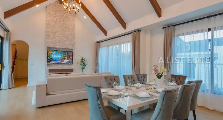 For sale 5 bedrooms house in Sattahip, Chonburi