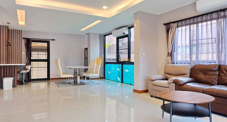 For rent 4 ベッドルーム house in Bang Lamung, Chonburi