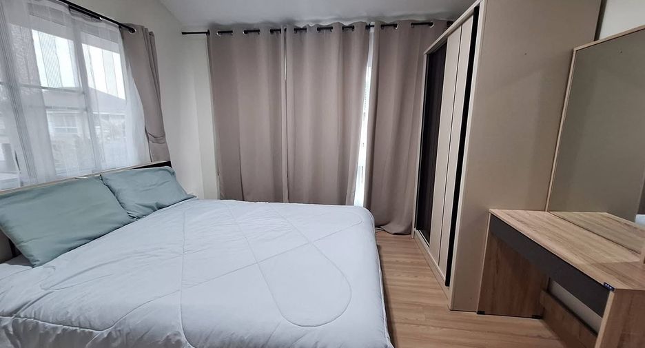 For rent 3 bedrooms house in Saraphi, Chiang Mai