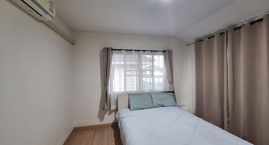 For rent 3 bedrooms house in Saraphi, Chiang Mai