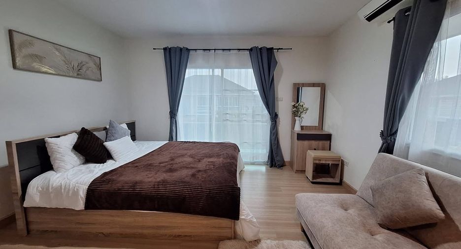 For rent 3 bedrooms house in Saraphi, Chiang Mai