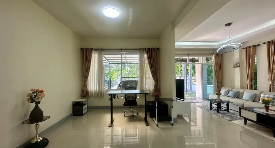 À louer 3 chambres maison à Hang Dong, Chiang Mai