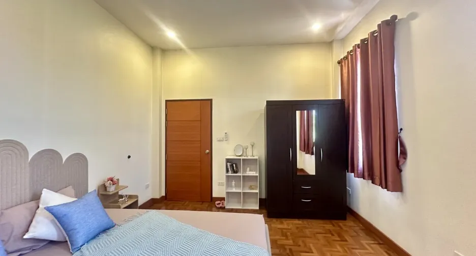 À louer 3 chambres maison à Hang Dong, Chiang Mai