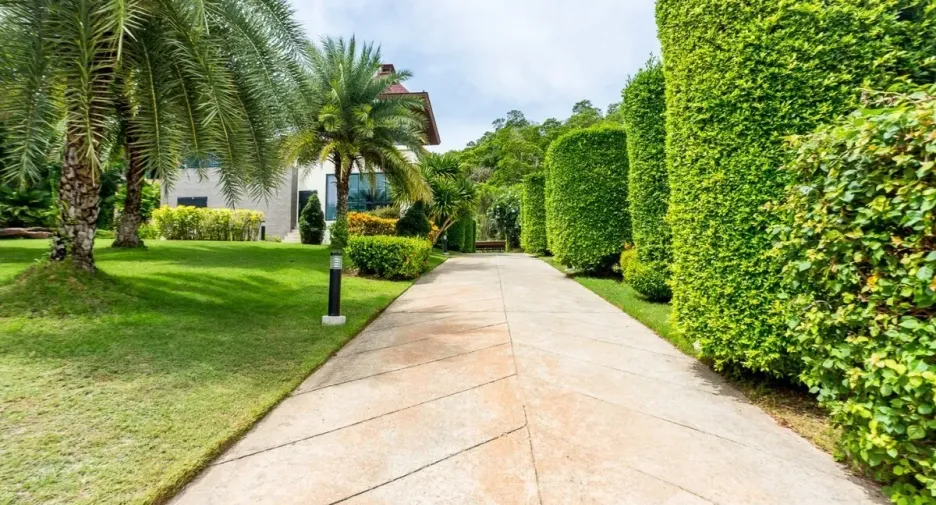 For sale 5 bedrooms house in Pran Buri, Prachuap Khiri Khan