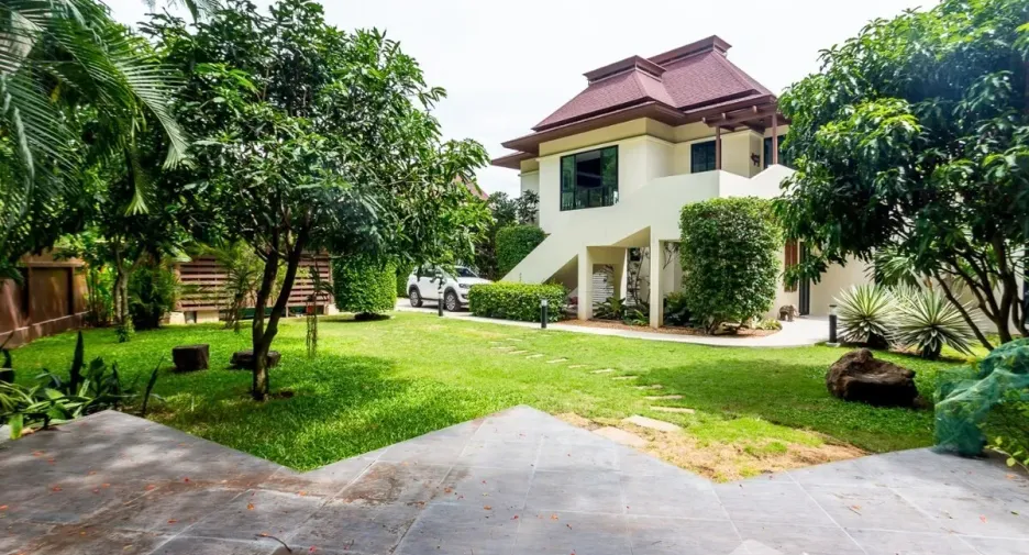 For sale 5 bedrooms house in Pran Buri, Prachuap Khiri Khan