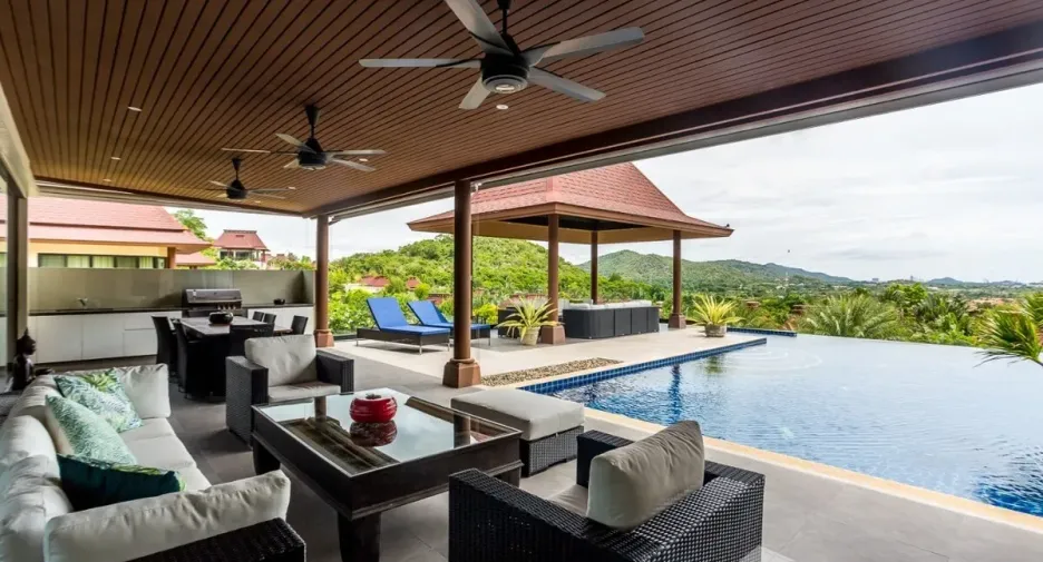For sale 5 bedrooms house in Pran Buri, Prachuap Khiri Khan