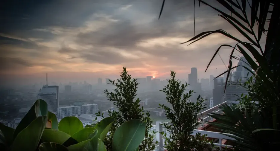 Condo en alquiler y en venta de 3 habitaciones en Pathum Wan, Bangkok