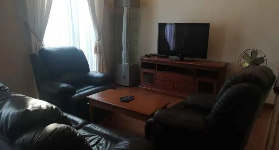 For rent 3 bedrooms townhouse in Wang Thonglang, Bangkok