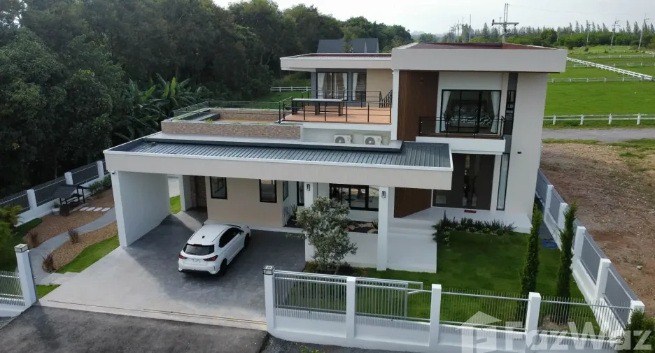 For sale and for rent 4 bedrooms house in Pak Chong, Nakhon Ratchasima