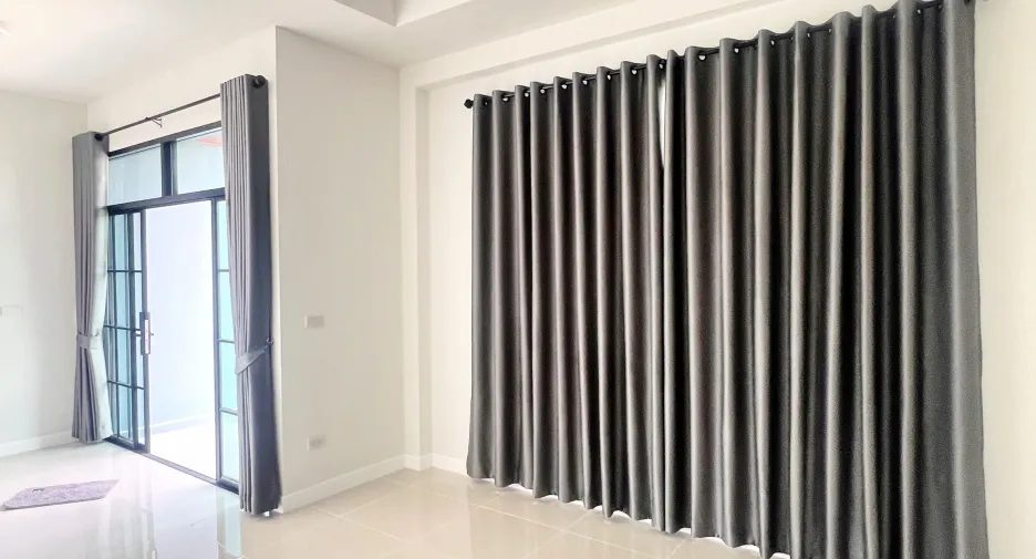 Haus zum Kauf mit 3 Zimmer in Phanat Nikhom, Chonburi