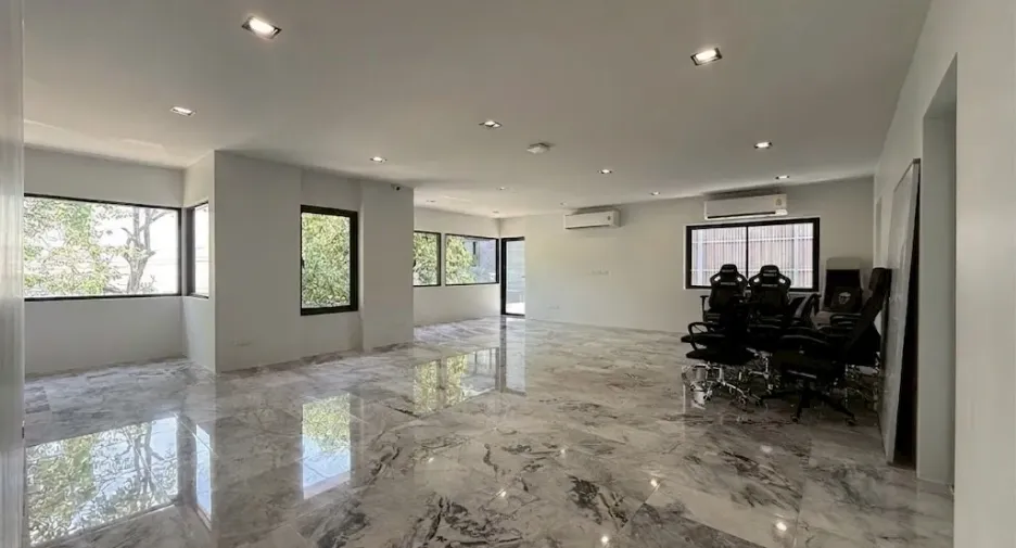 For rent office in Watthana, Bangkok