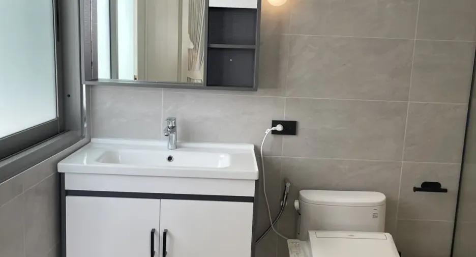 For sale and for rent 3 bedrooms condo in Watthana, Bangkok