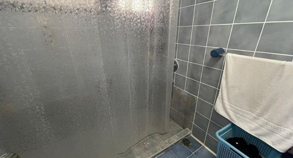 Wohnung zum Kauf mit 3 Zimmer in Watthana, Bangkok