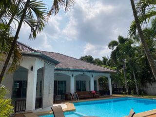 For Rent 4 Bedroom Villa In Bang Lamung, Chonburi