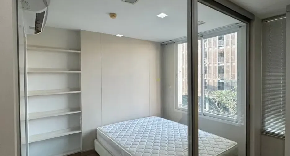 For rent 1 bed condo in Huai Khwang, Bangkok
