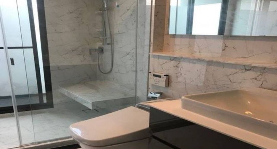 Haus zur Miete mit 4 Zimmer in Bang Phli, Samut Prakan
