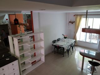 出租 4 卧室 联排别墅 在 Wang Thong Lang, 曼谷