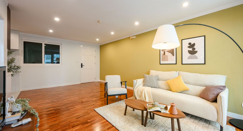 For sale 1 bed condo in Watthana, Bangkok