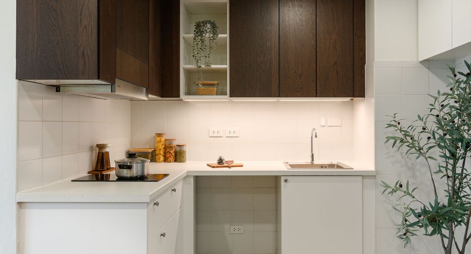 For sale 1 bed condo in Watthana, Bangkok