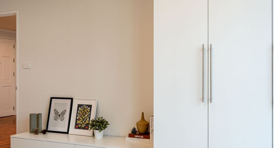 For sale 1 bed condo in Watthana, Bangkok