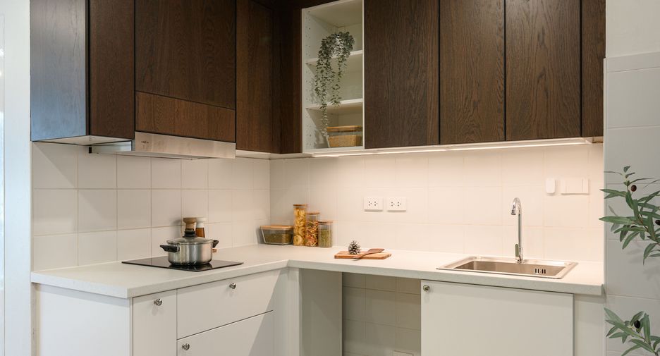 For sale 1 bed condo in Watthana, Bangkok